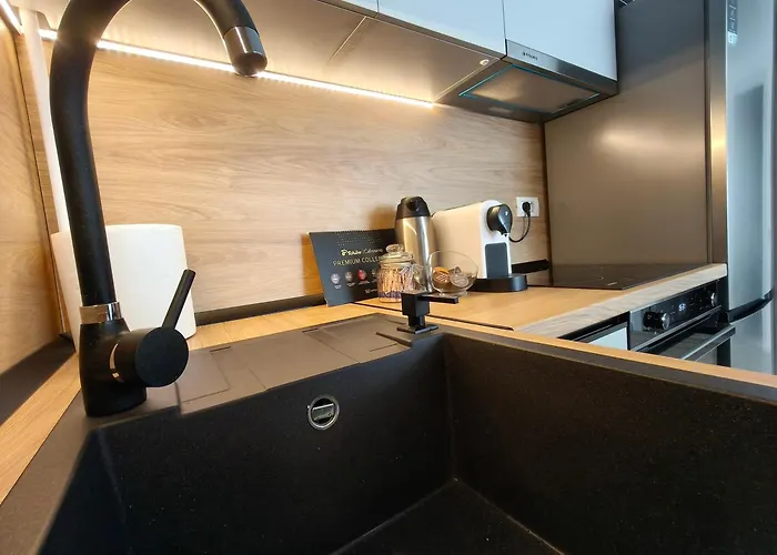 Nova Suite's 1 아파트 Năvodari