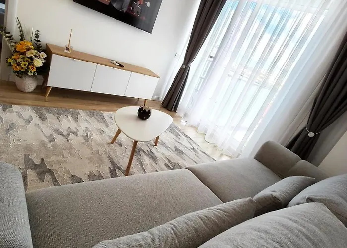 Nova Suite's 1 아파트 Năvodari