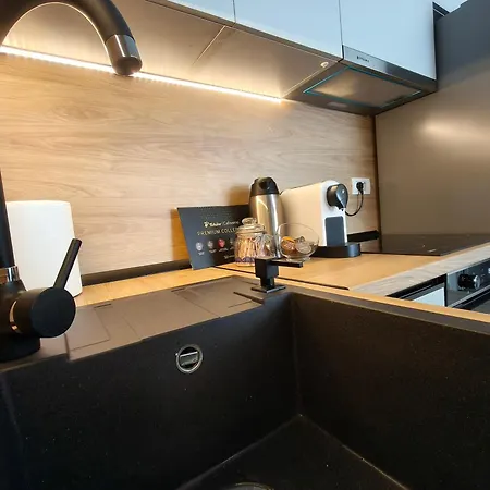 Nova Suite's 1 Apartment Navodari